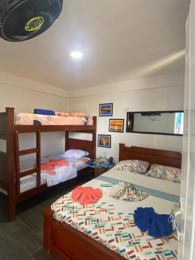 Playa Ladrilleros Acuarios Hostal מראה חיצוני תמונה