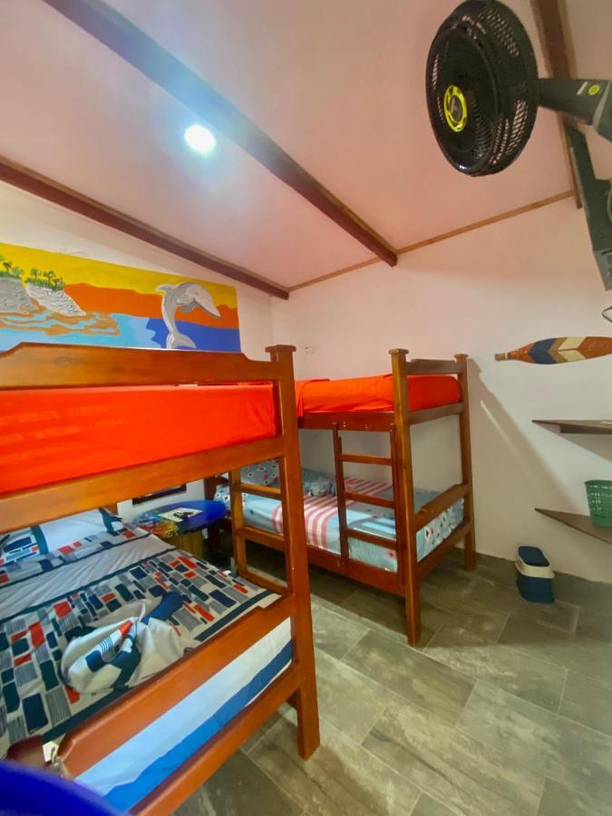 Playa Ladrilleros Acuarios Hostal מראה חיצוני תמונה