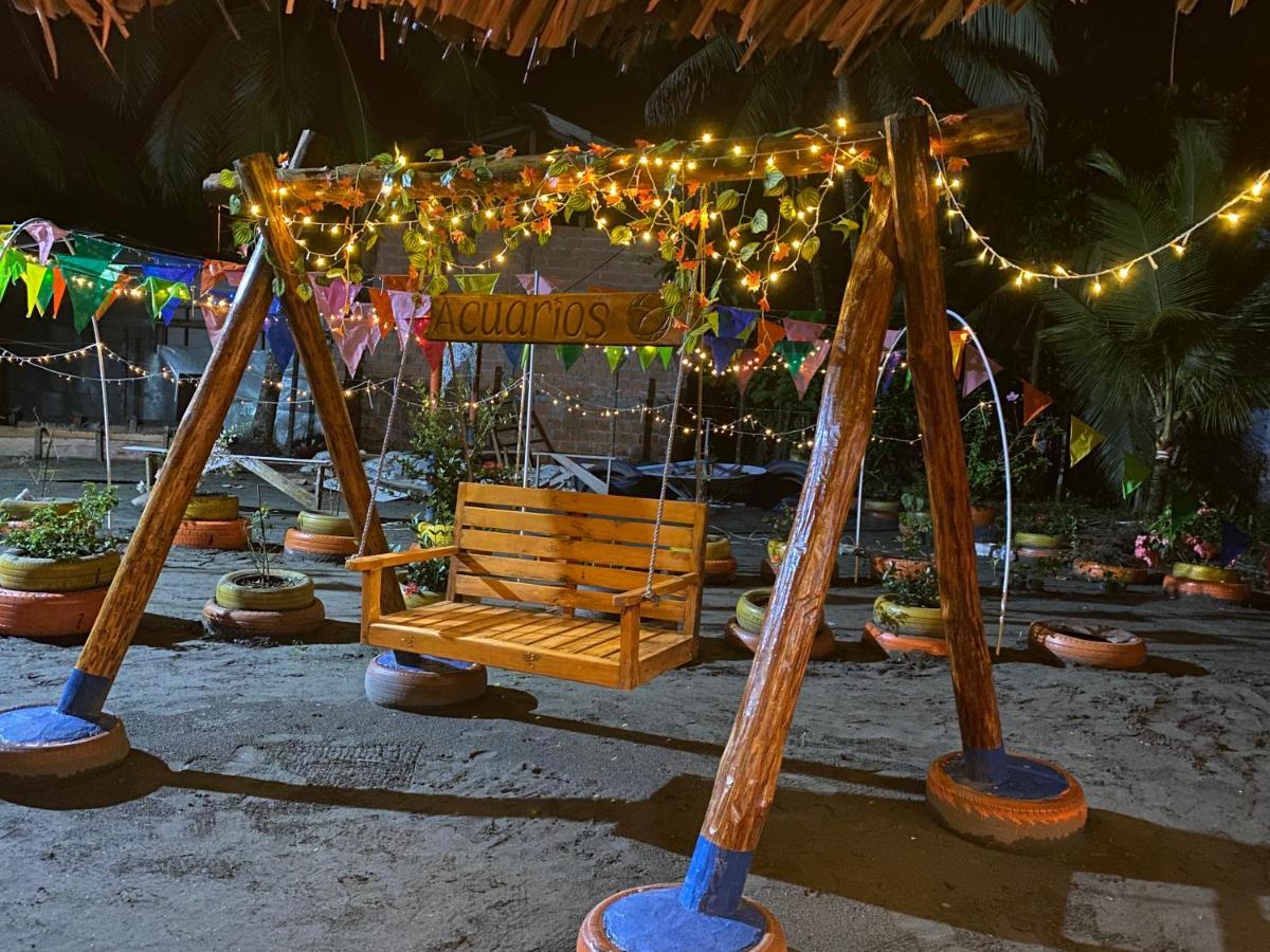 Playa Ladrilleros Acuarios Hostal מראה חיצוני תמונה